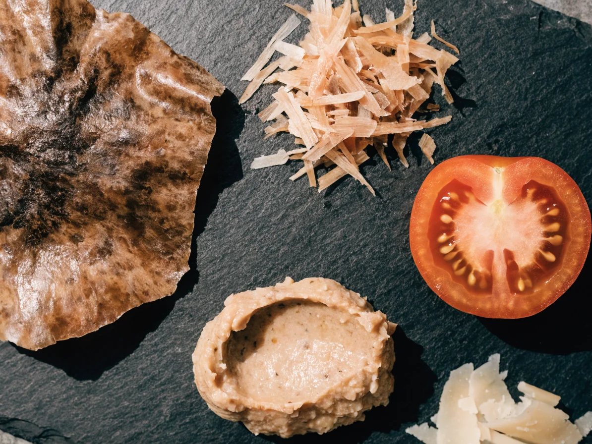 Ingrédients riches en umami : kombu, katsuobushi et légumes fermentés